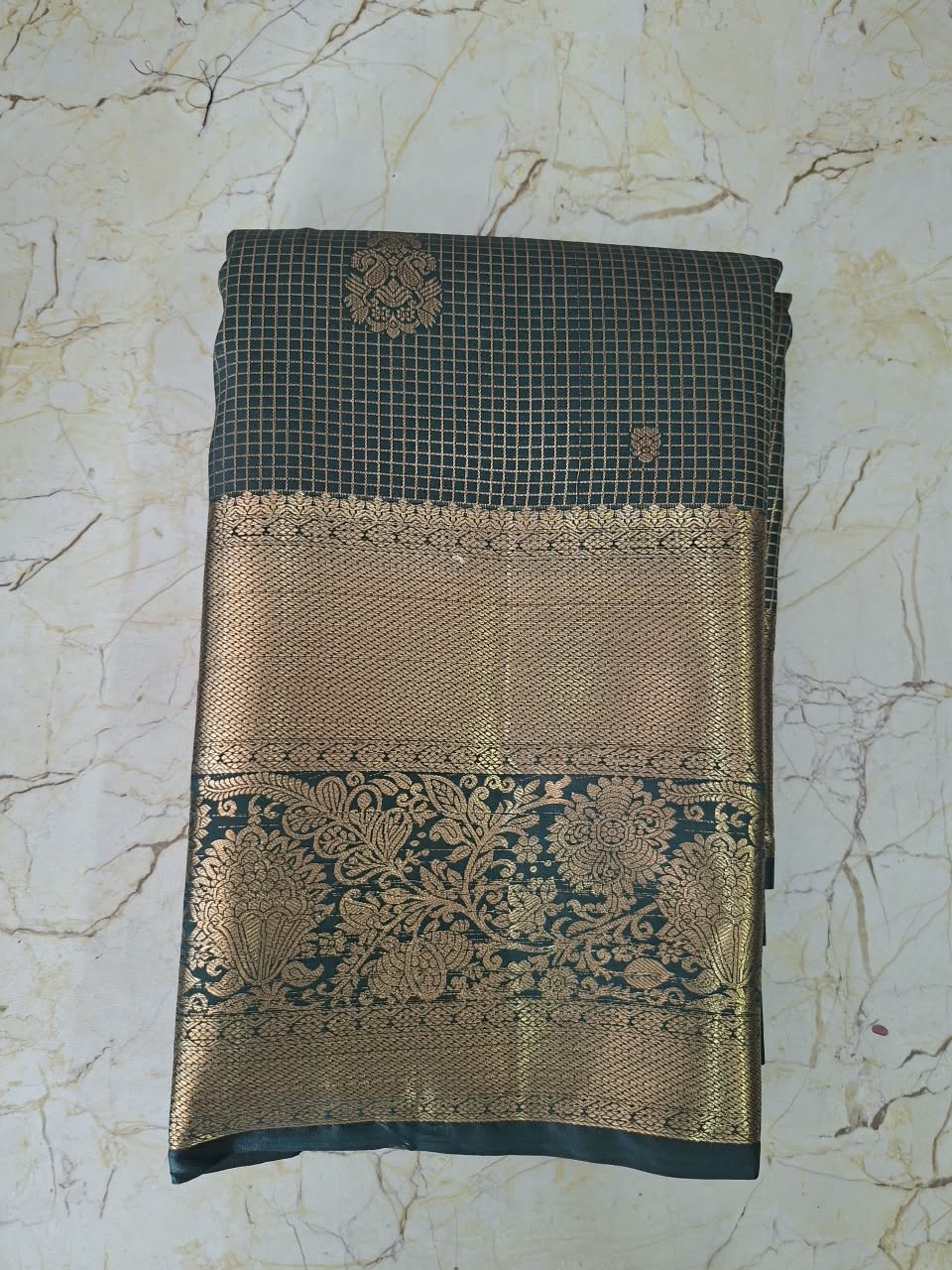 SVS-#07 Dharmavaram Vintage lightweight kanchi pattu Price: ₹1,850/- Only